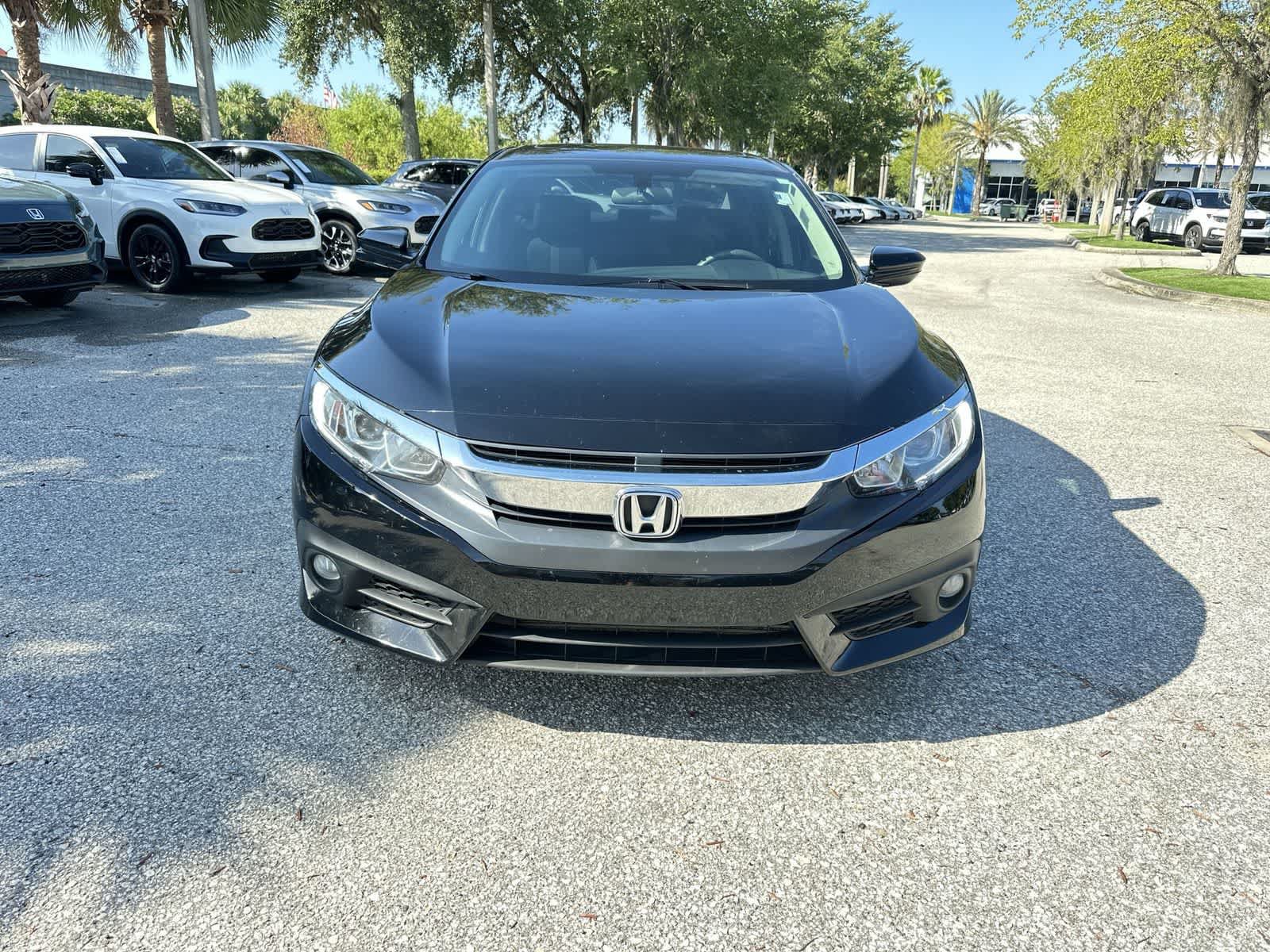 Used 2017 Honda Civic EX-T image 9