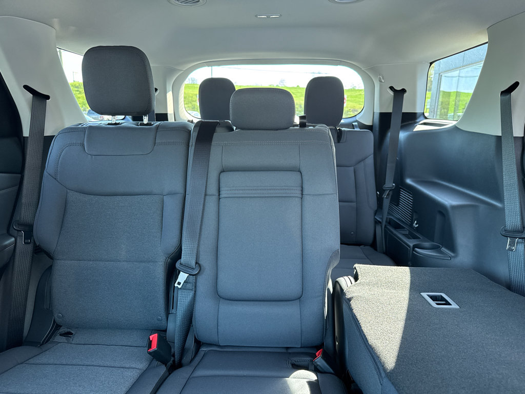 New 2026 Ford Explorer Active AWD/4WD image 6