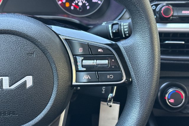 Certified 2022 Kia Forte LXS FWD image 29