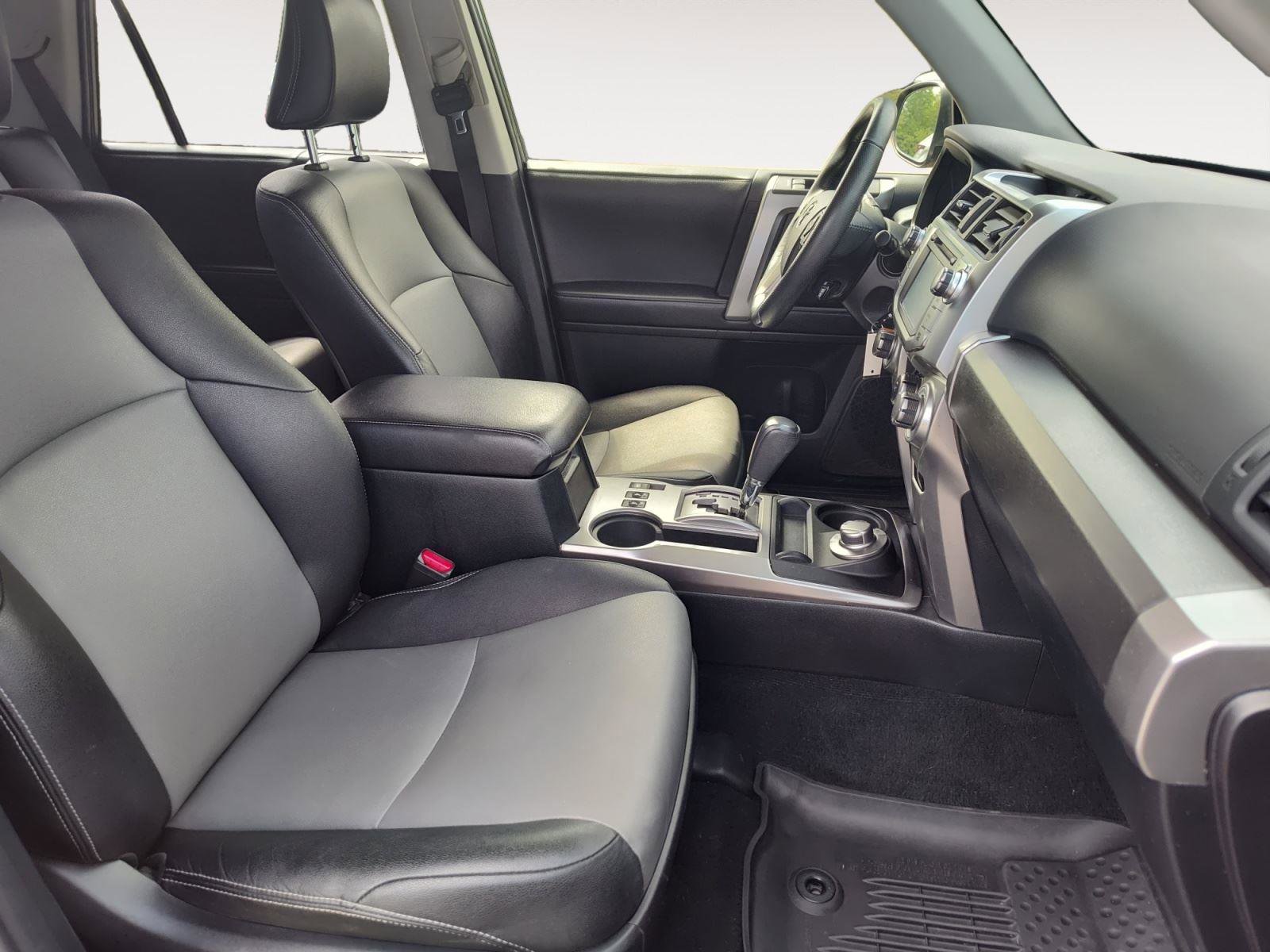 Used 2016 Toyota 4Runner SR5 Premium AWD/4WD image 15