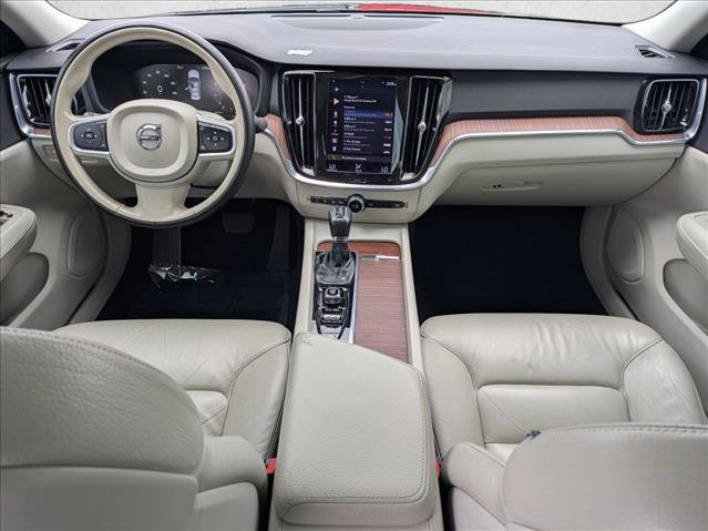 Used 2021 Volvo S60 T5 Momentum FWD image 18