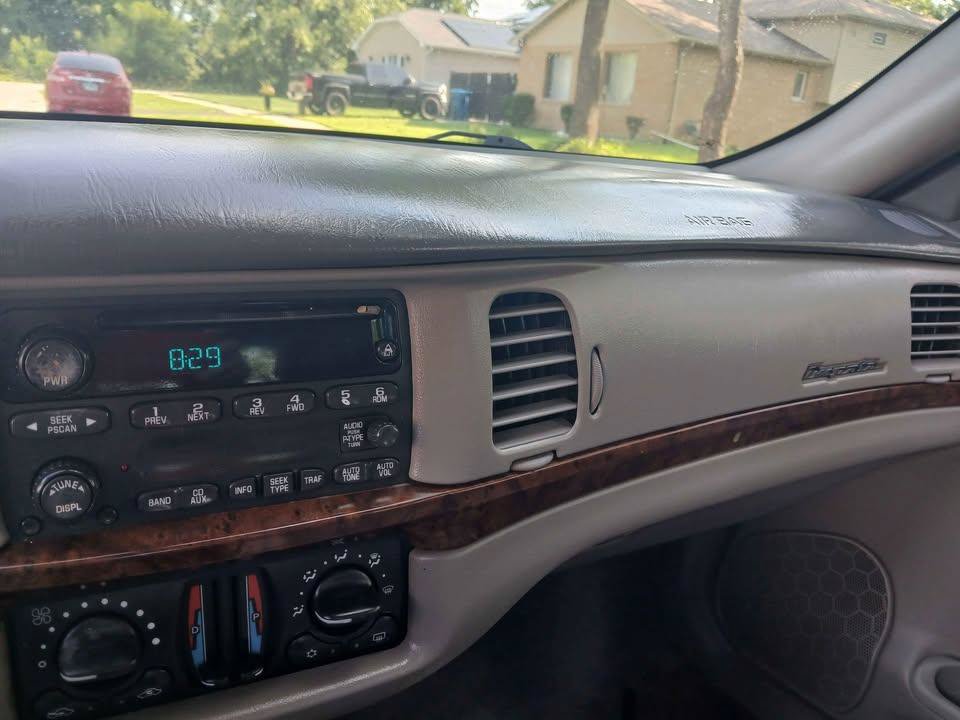 Used 2004 Chevrolet Impala FWD image 11