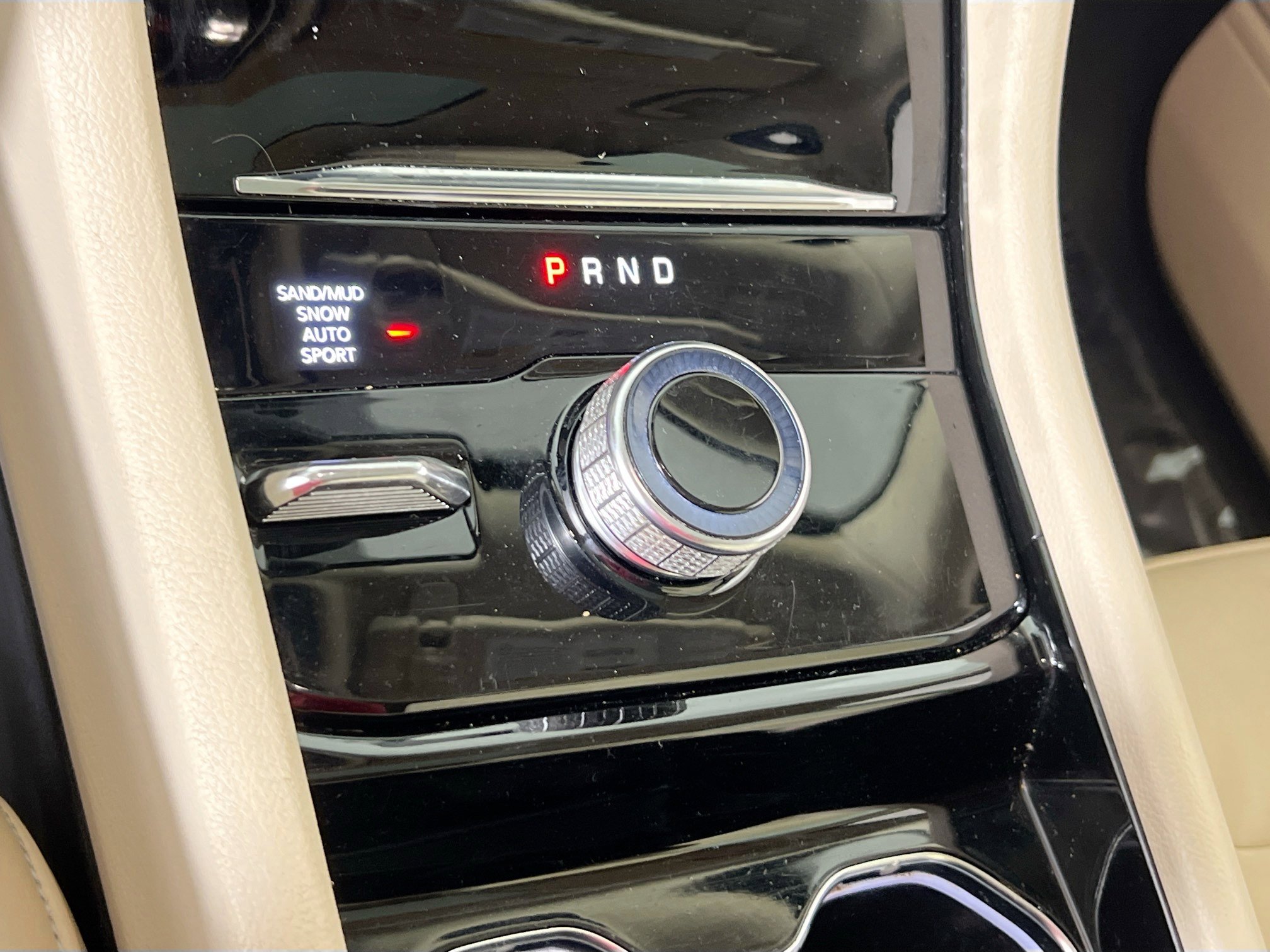 Used 2022 Jeep Grand Cherokee Limited image 17