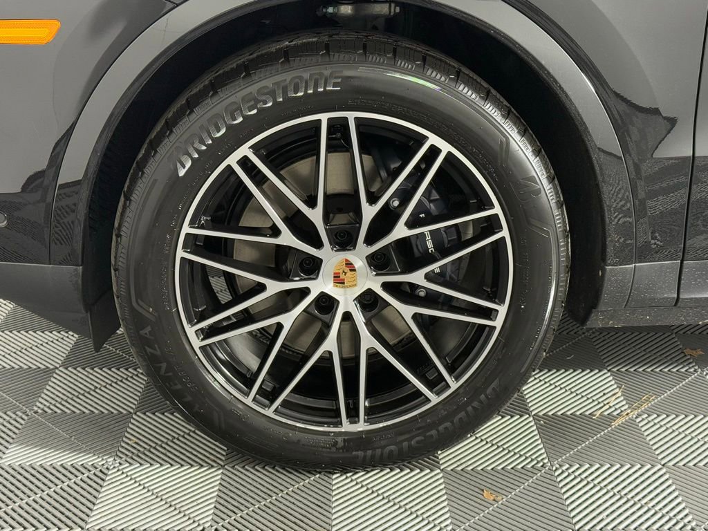 New 2026 Porsche Cayenne image 11