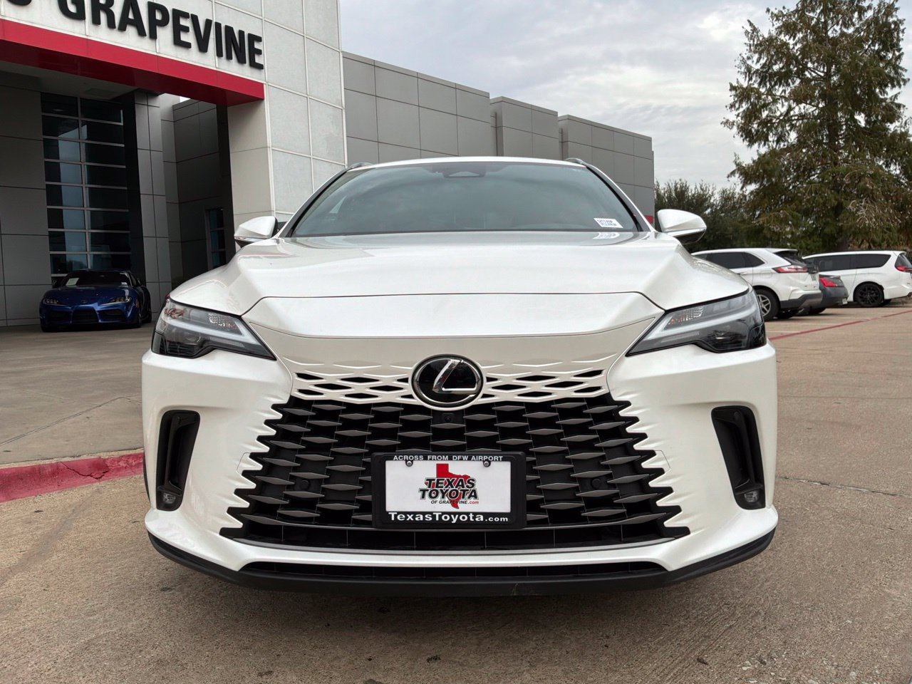 Used 2025 Lexus RX 350 Premium FWD image 3