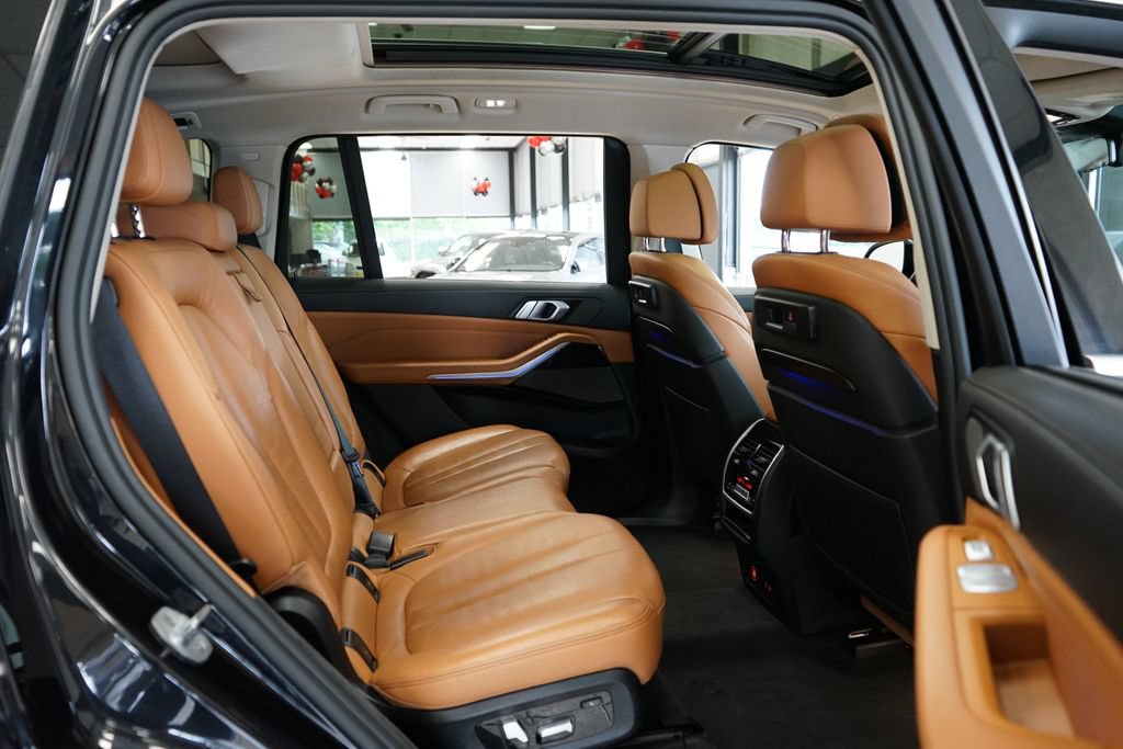 Used 2019 BMW X7 xDrive50i w/ Premium Package AWD/4WD image 15