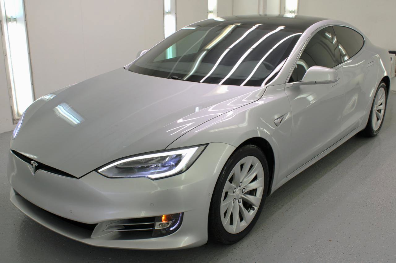 Used 2018 Tesla Model S 75D AWD/4WD image 4