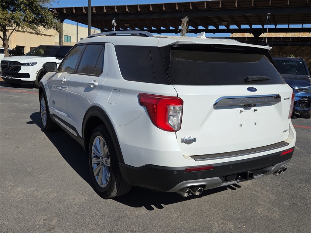 Used 2023 Ford Explorer King Ranch w/ Technology Package image 3