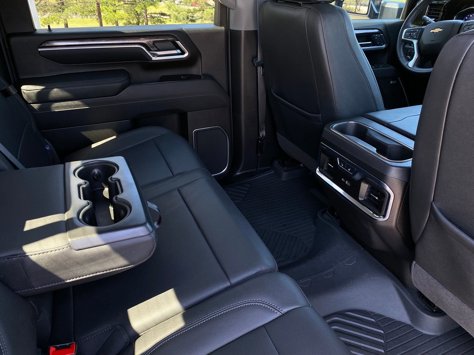 Used 2025 Chevrolet Silverado 2500 LTZ w/ LTZ Plus Package image 34