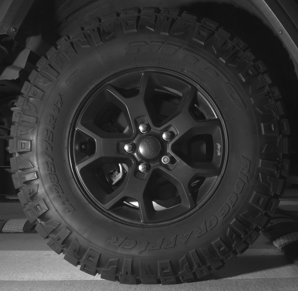 Used 2019 Jeep Wrangler Unlimited Sahara w/ Quick Order Package 24M Moab AWD/4WD image 15