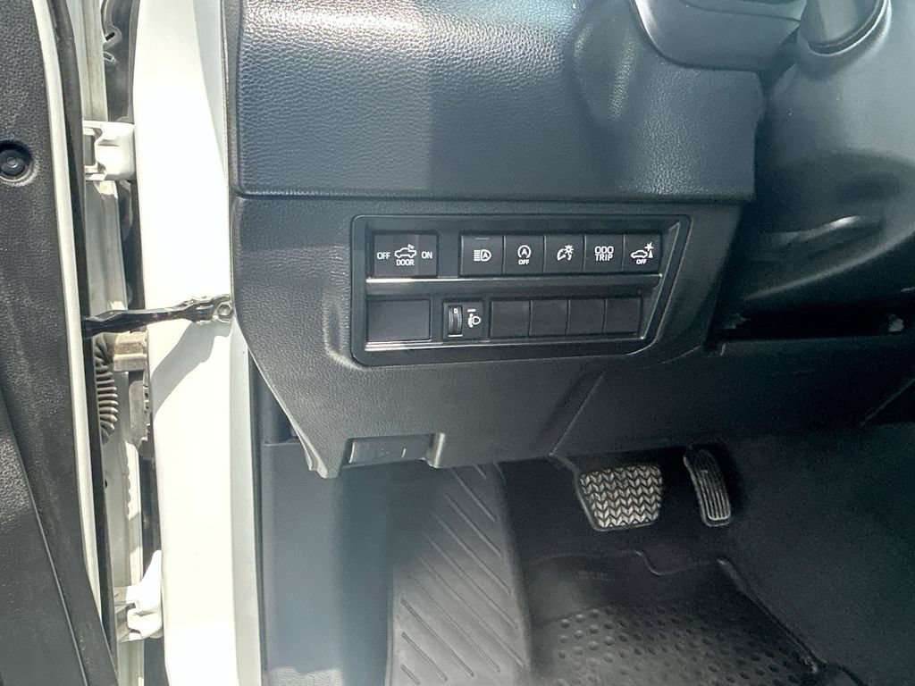 Used 2023 Toyota Tundra SR5 w/ SR5 Convenience Package AWD/4WD image 36