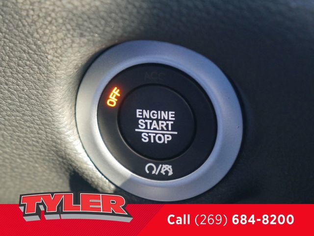 New 2026 Chrysler Pacifica Select AWD/4WD image 30