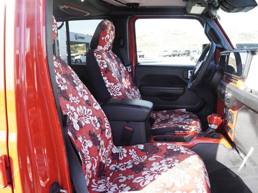 Used 2024 Jeep Wrangler Unlimited AWD/4WD image 22