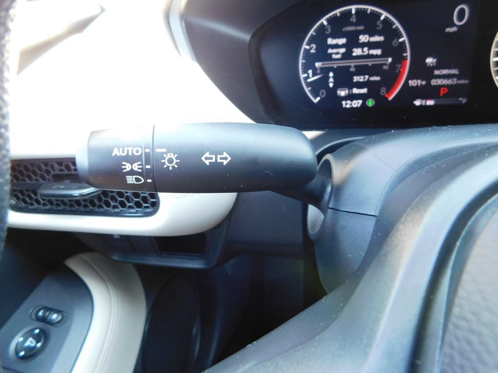Certified 2024 Honda HR-V LX image 28