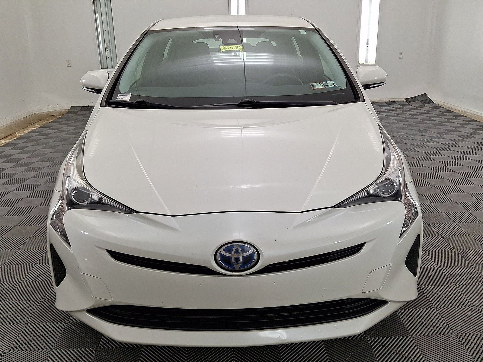 Certified 2017 Toyota Prius Three FWD image 20