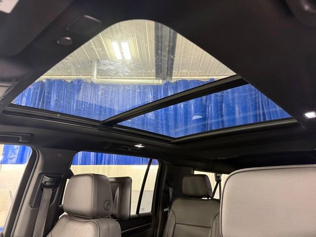 Used 2021 GMC Yukon XL Denali w/ Denali Ultimate Package image 31