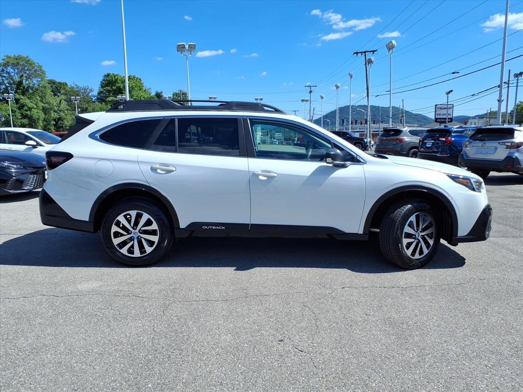 Used 2021 Subaru Outback AWD/4WD image 3