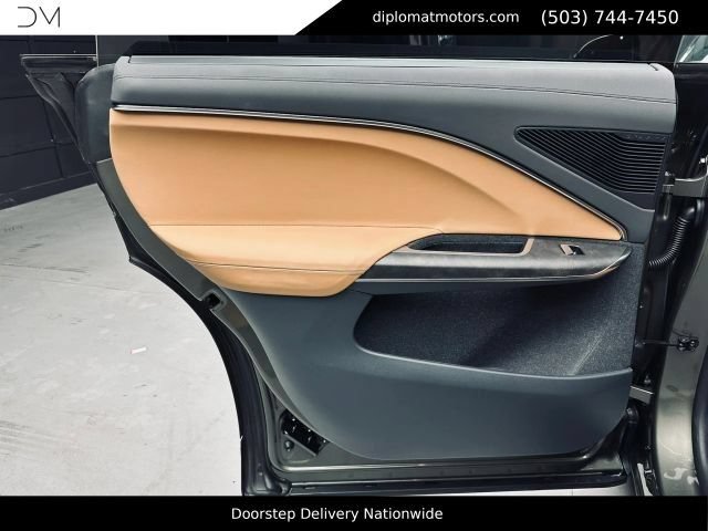Used 2026 Lucid Gravity Grand Touring AWD/4WD image 30