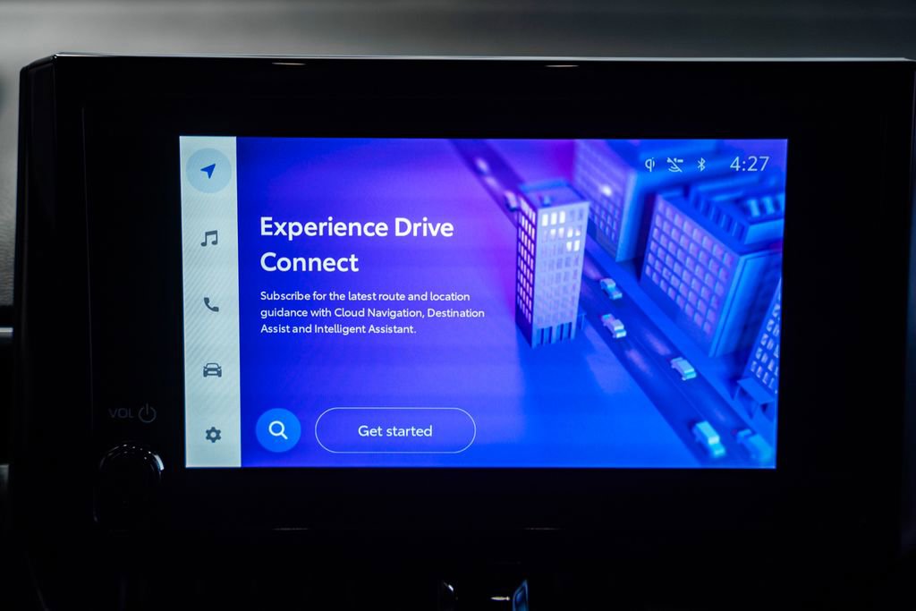 Used 2024 Toyota Corolla Cross SE image 19