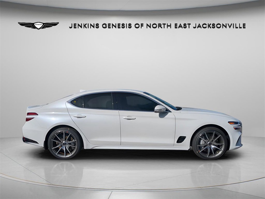 Used 2025 Genesis G70 2.5T image 6