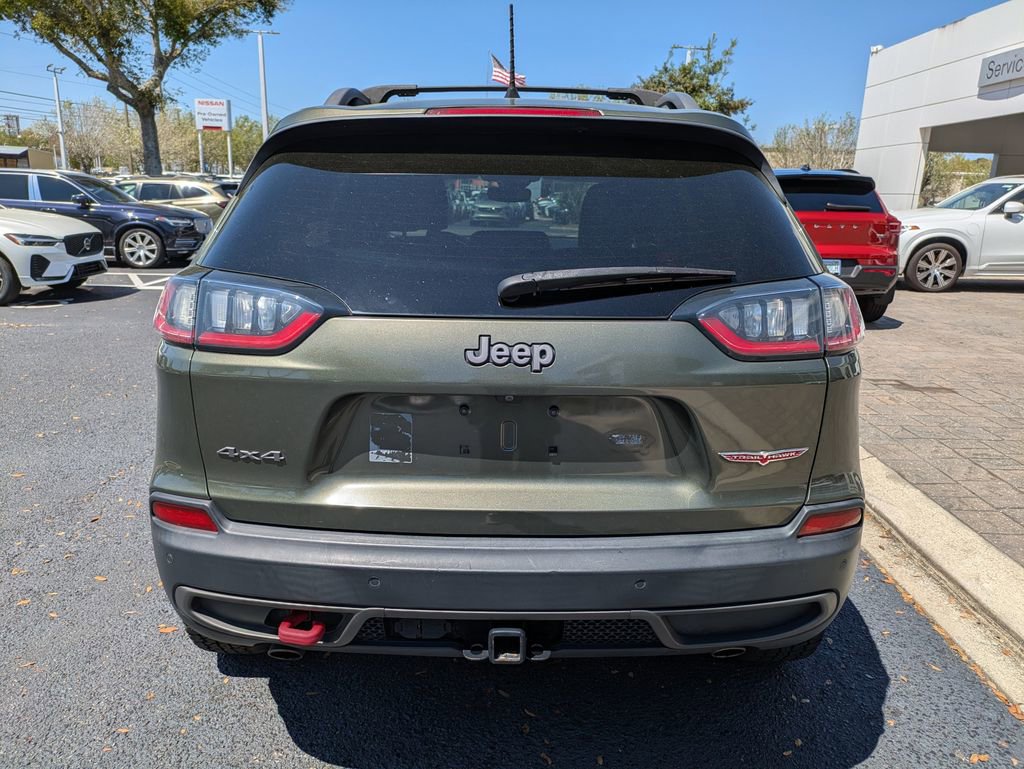 Used 2020 Jeep Cherokee Trailhawk w/ Technology Group AWD/4WD image 5