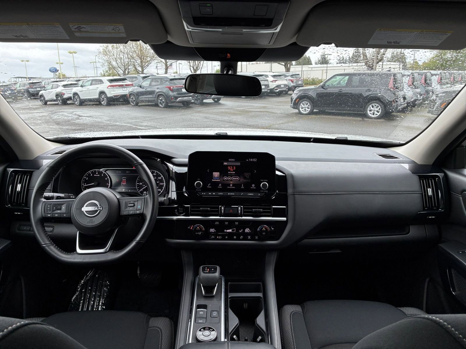 Used 2025 Nissan Pathfinder SV AWD/4WD image 36