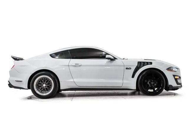 Used 2019 Ford Mustang GT Premium w/ Equipment Group 401A RWD image 5