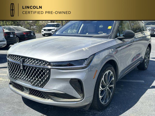 Certified 2025 Lincoln Nautilus Reserve AWD/4WD image 3