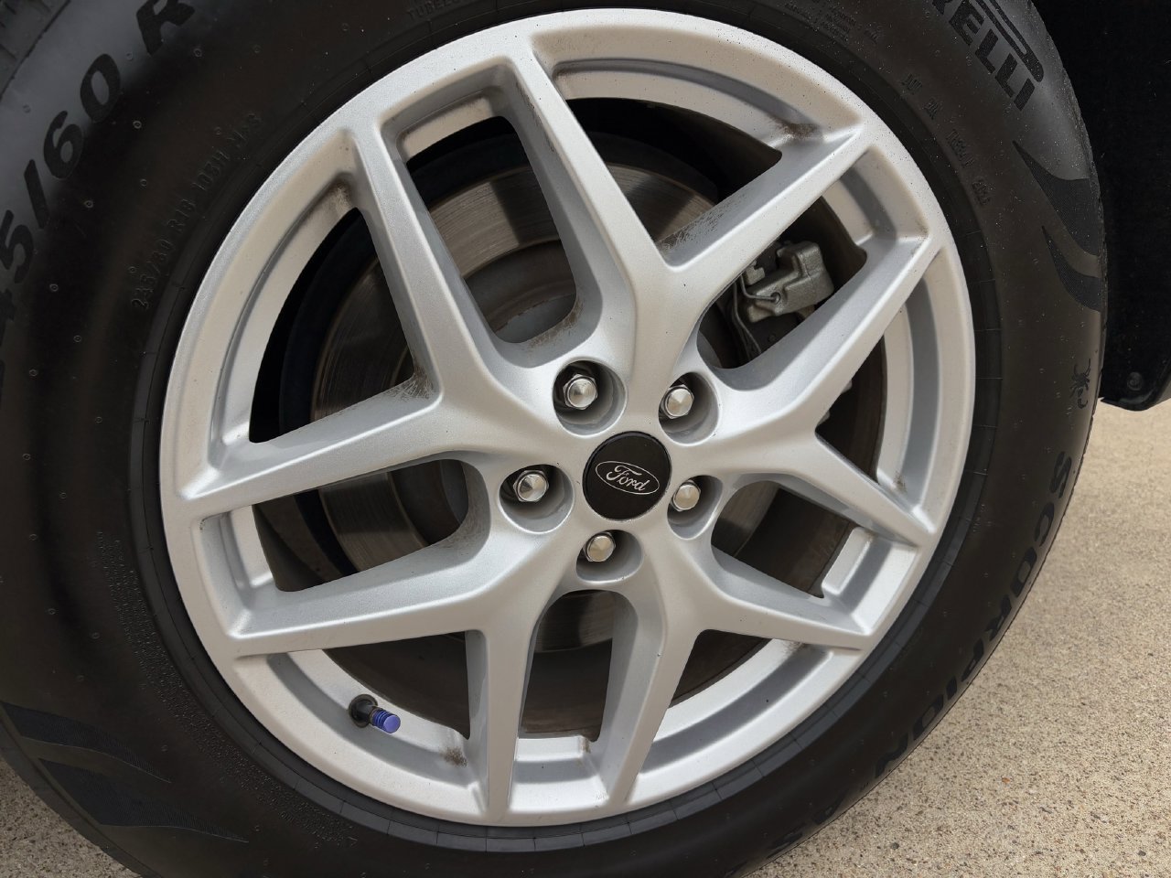 Used 2023 Ford Edge SEL AWD/4WD image 11