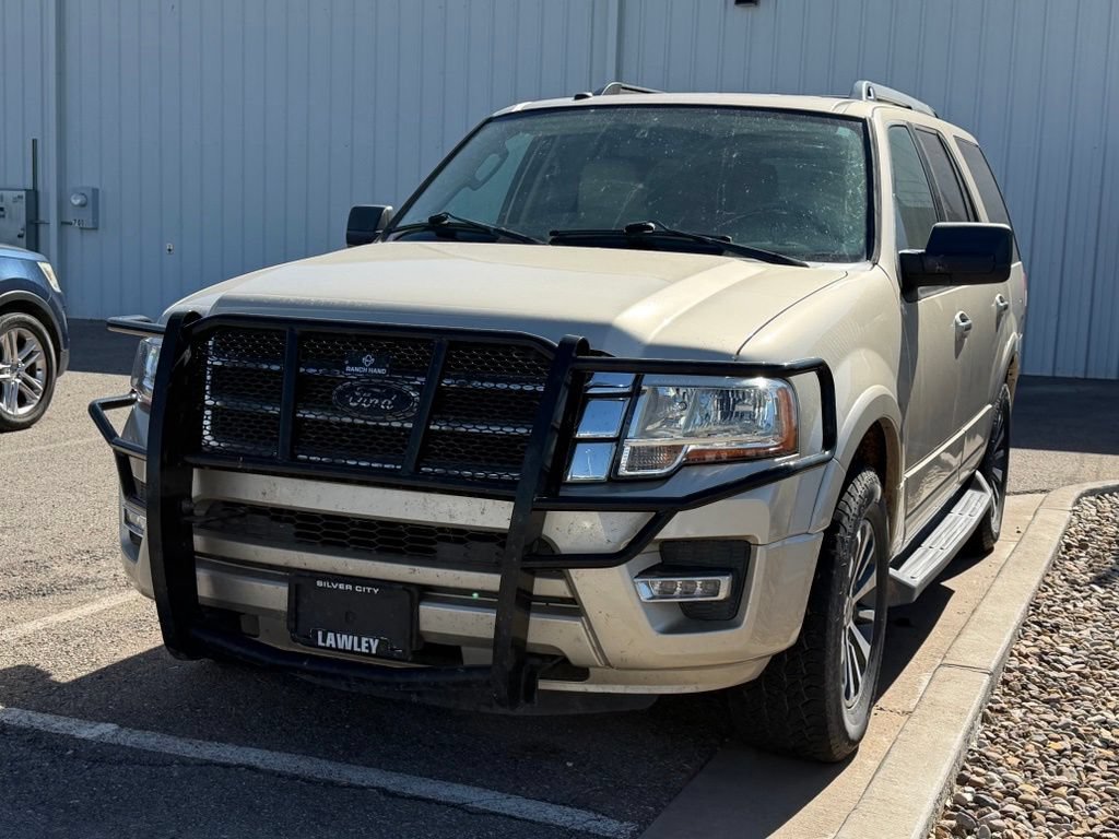 Used 2017 Ford Expedition XLT w/ Equipment Group 202A AWD/4WD image 1