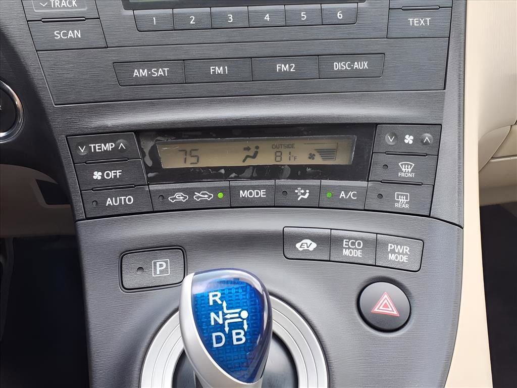 Used 2011 Toyota Prius Two image 16