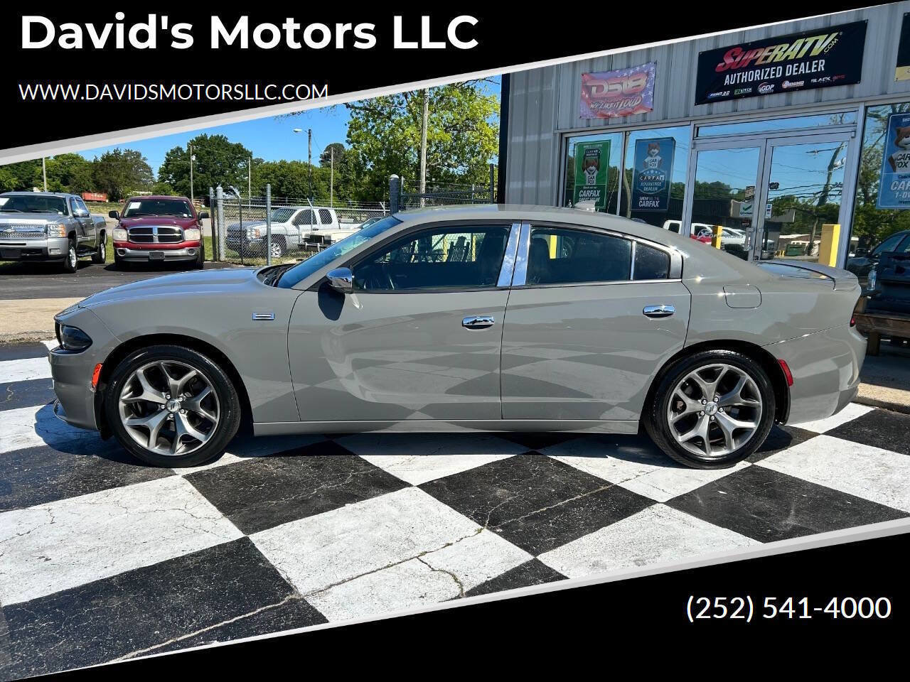 Used 2017 Dodge Charger SXT w/ Premium Group