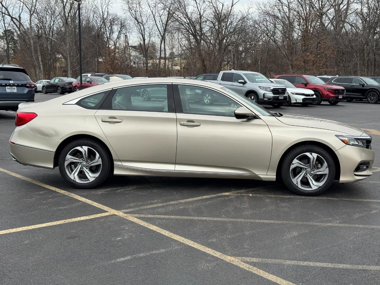 Certified 2019 Honda Accord EX-L image 3