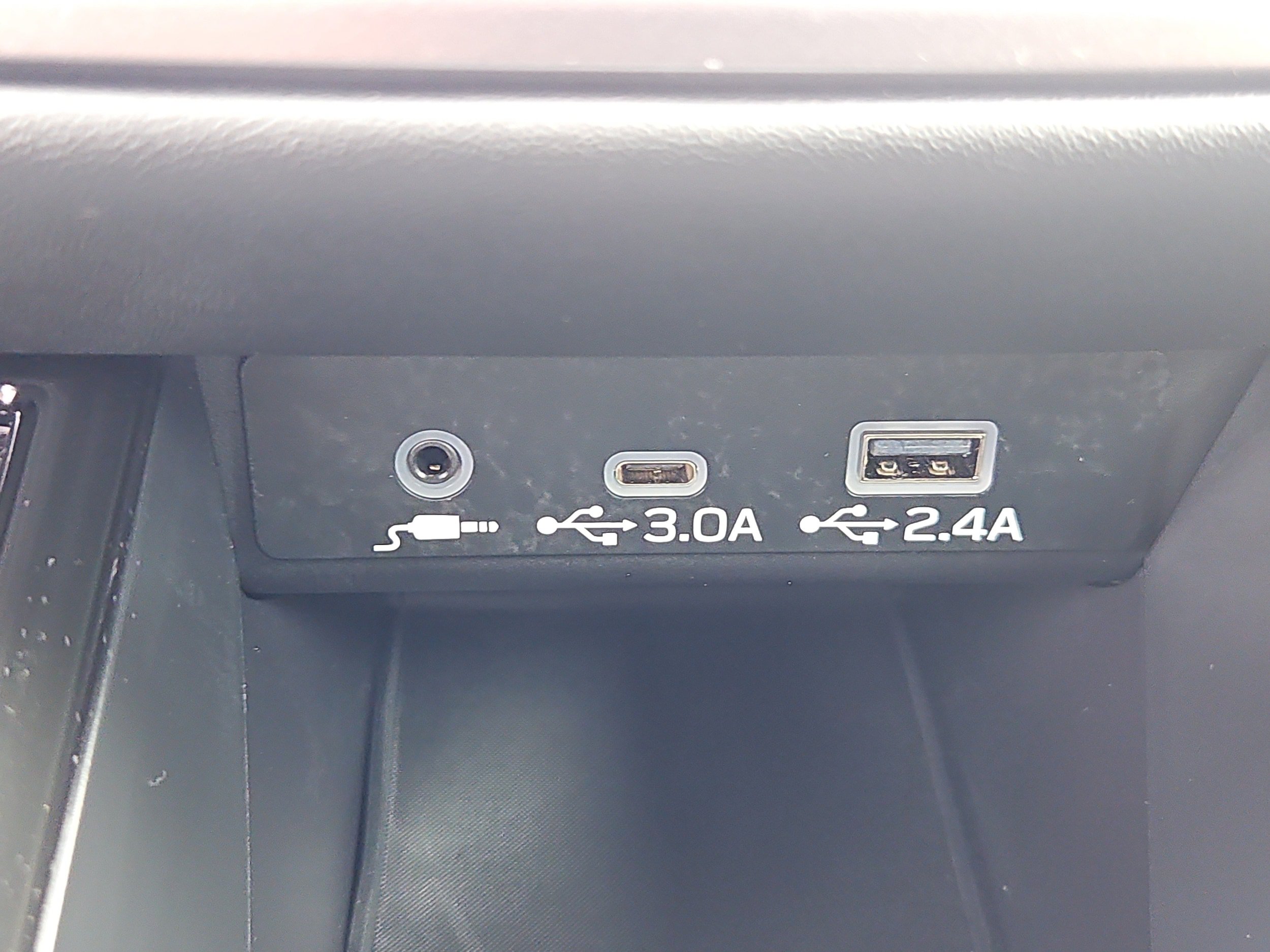 Certified 2025 Subaru Outback Premium AWD/4WD image 9