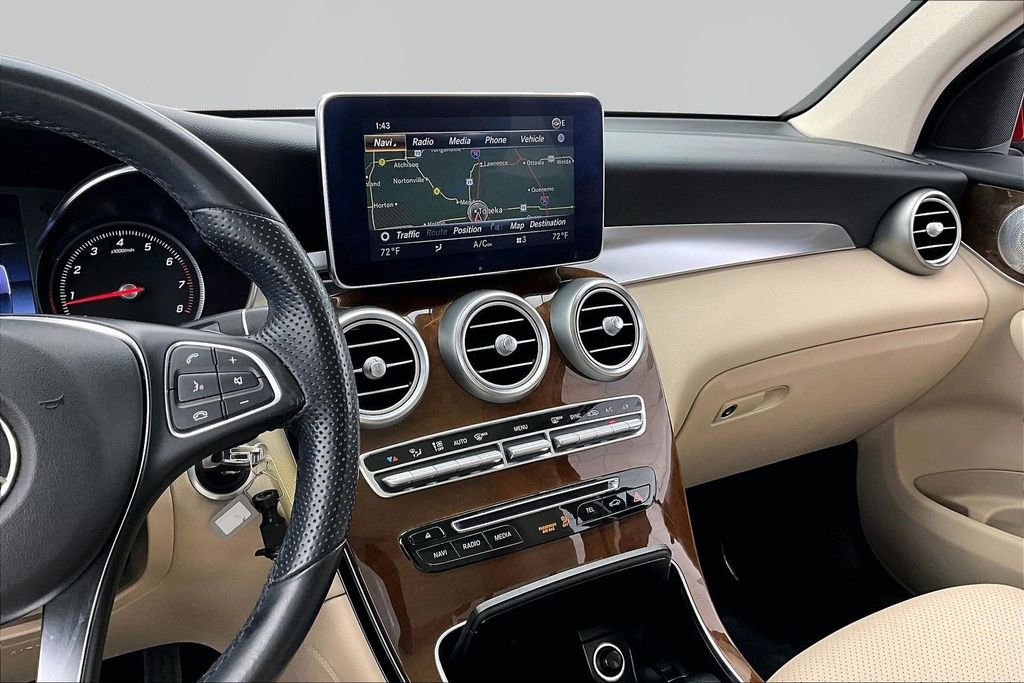 Used 2017 Mercedes-Benz GLC 300 4MATIC image 6