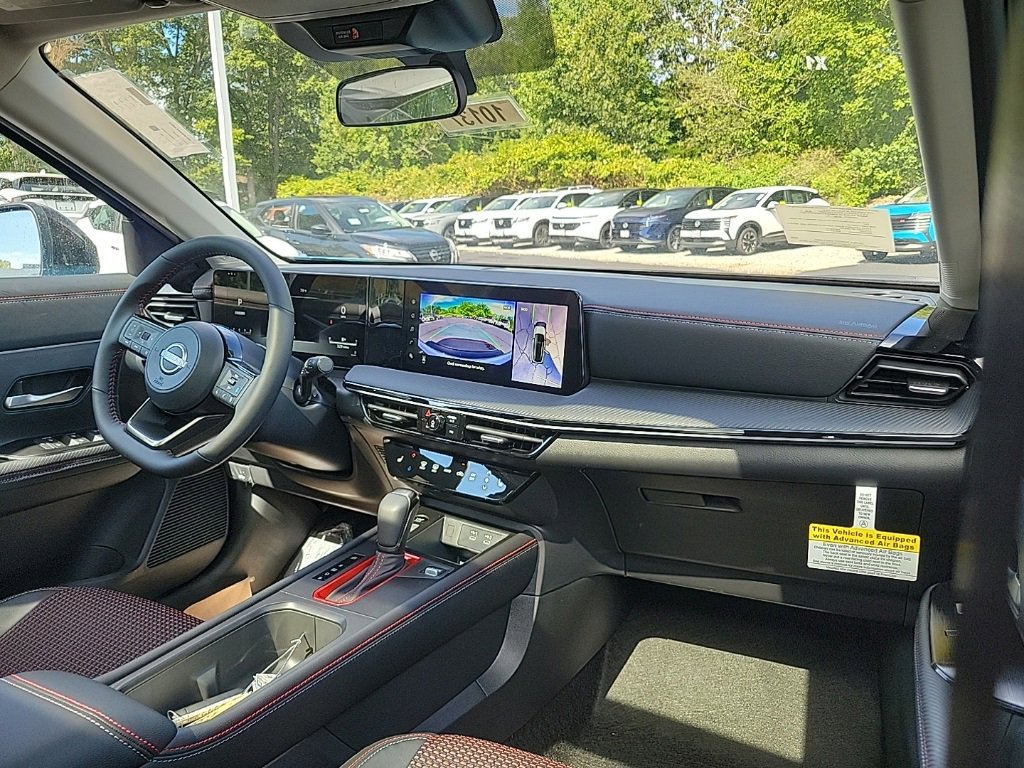New 2025 Nissan Kicks SR w/ SR Premium Package image 31