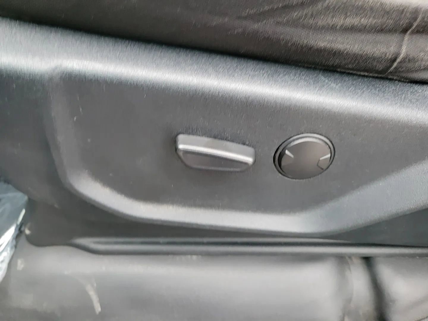 Used 2020 Ford Expedition XL AWD/4WD image 17