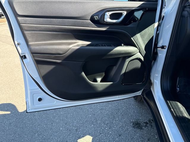 New 2026 Jeep Compass Latitude image 15