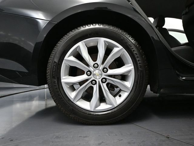 Used 2019 Chevrolet Malibu LT w/ Leather Package image 14
