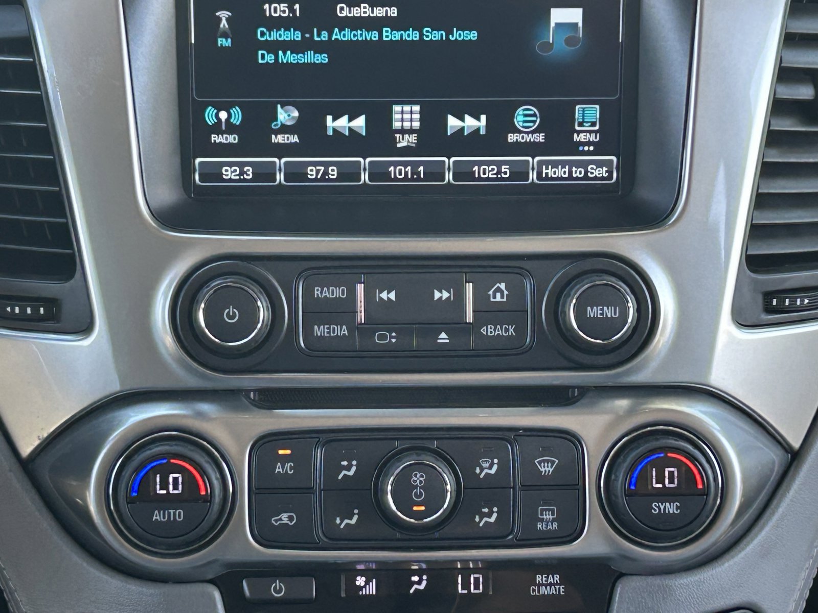 Certified 2020 Chevrolet Tahoe LT w/ Luxury Package AWD/4WD image 20