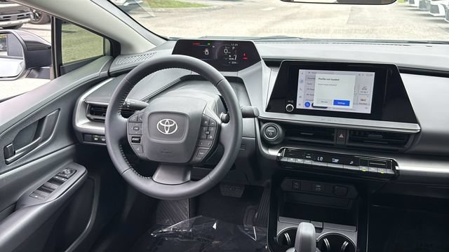 Used 2023 Toyota Prius LE FWD image 14