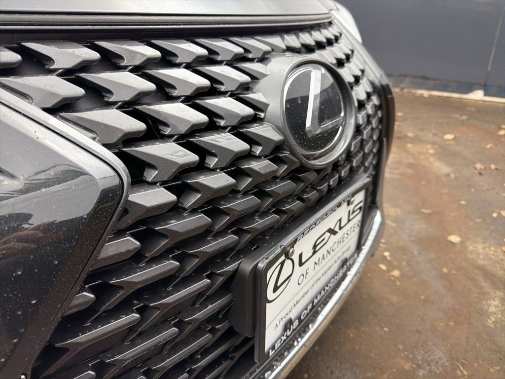 New 2026 Lexus UX 300h AWD image 22