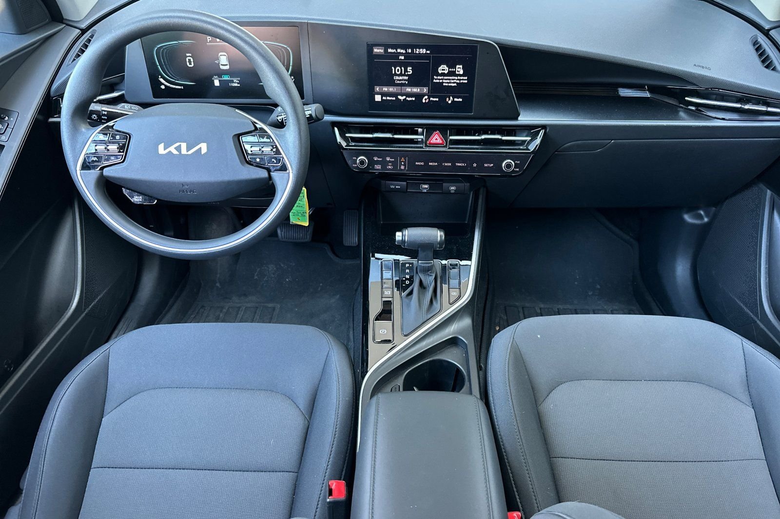 Certified 2025 Kia Niro LX FWD image 14