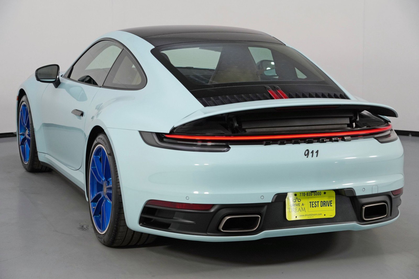 Used 2024 Porsche 911 Carrera image 47