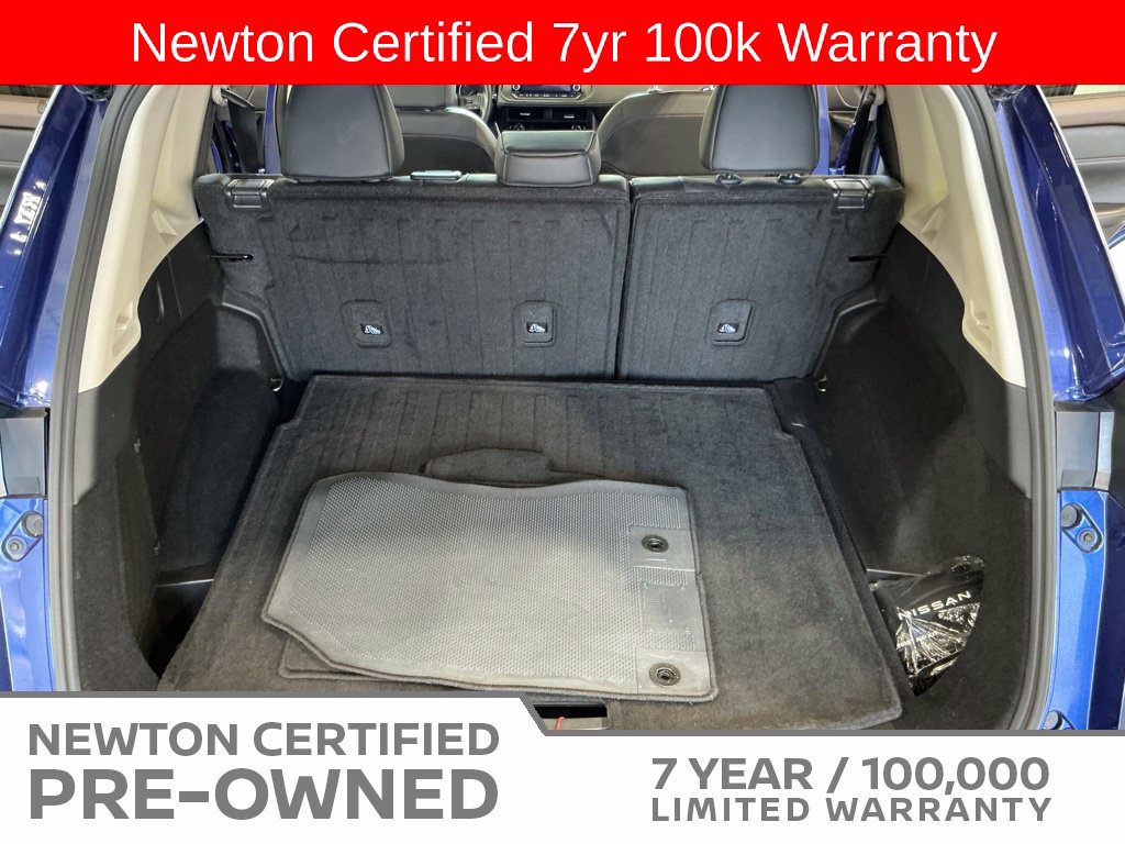 Used 2023 Nissan Rogue SV w/ SV Premium B Package FWD image 21
