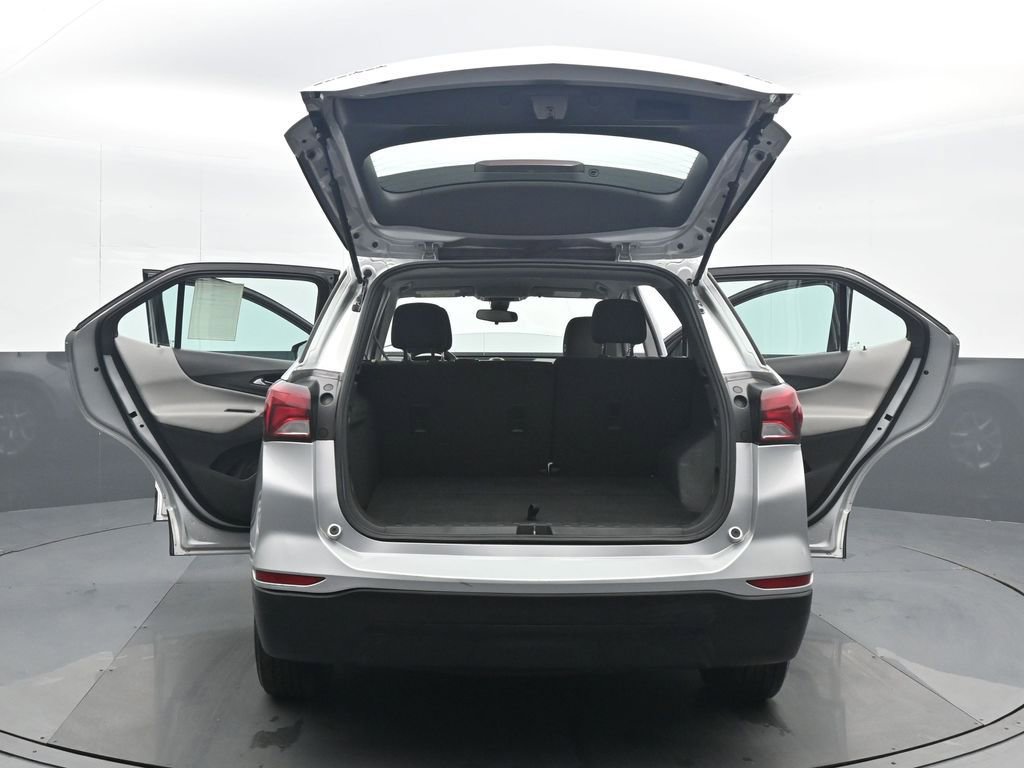Used 2022 Chevrolet Equinox LS image 25