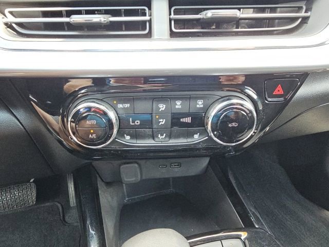 Used 2024 Chevrolet Trax LT w/ LT Convenience Package image 43