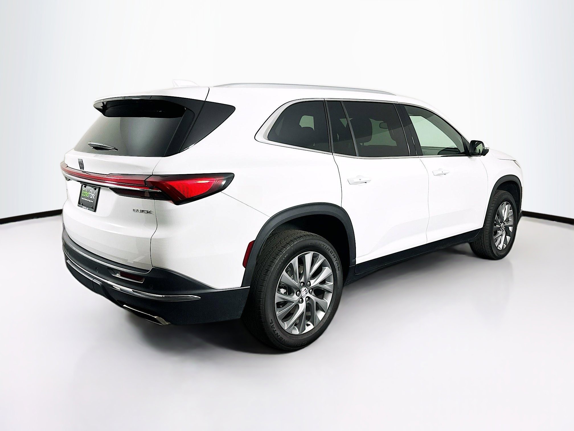 Used 2025 Buick Enclave Preferred FWD image 9