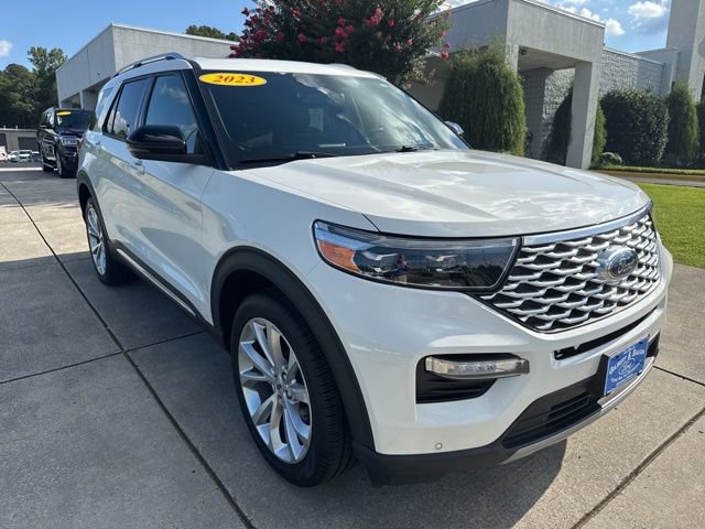Used 2023 Ford Explorer Platinum w/ Class IV Trailer Tow Package image 1