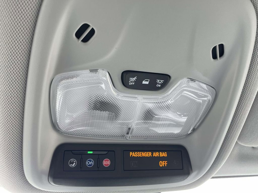 Used 2023 Chevrolet Bolt EUV Premier w/ Super Cruise Package image 22